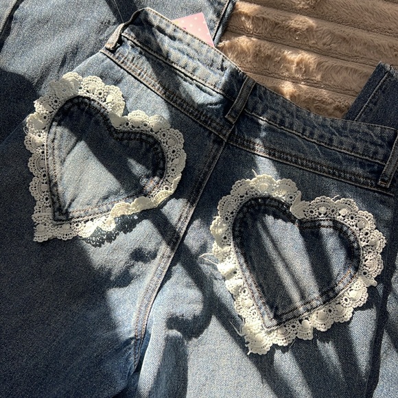 NWT Ashely Mason Heart Crochet Back Pockets Jeans 00/23 - Picture 7 of 9
